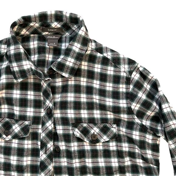 Eddie Bauer Classic Fit Plaid Flannel Button down Green women’s size small - Picture 3 of 4